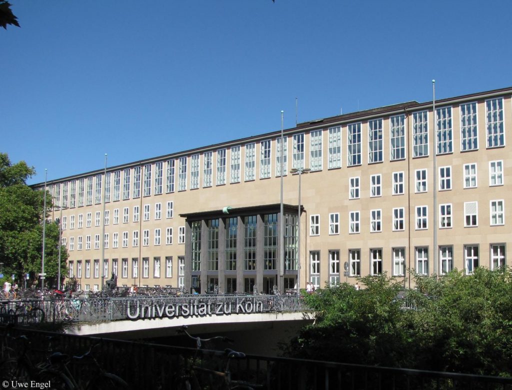 Das Bild zeigt die Universität zu Köln für die Leistung "Studentenumzug"